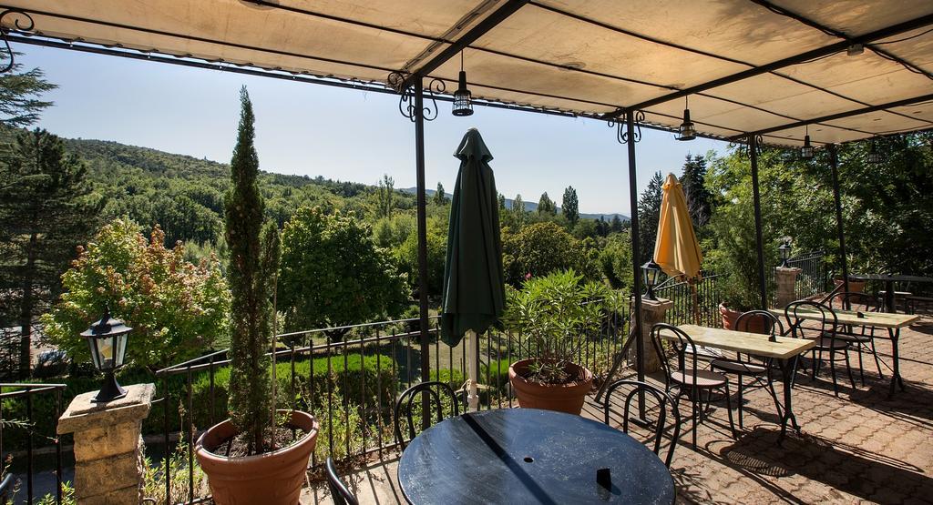Auberge De L'Escargot D'Or Дюлефи Екстериор снимка