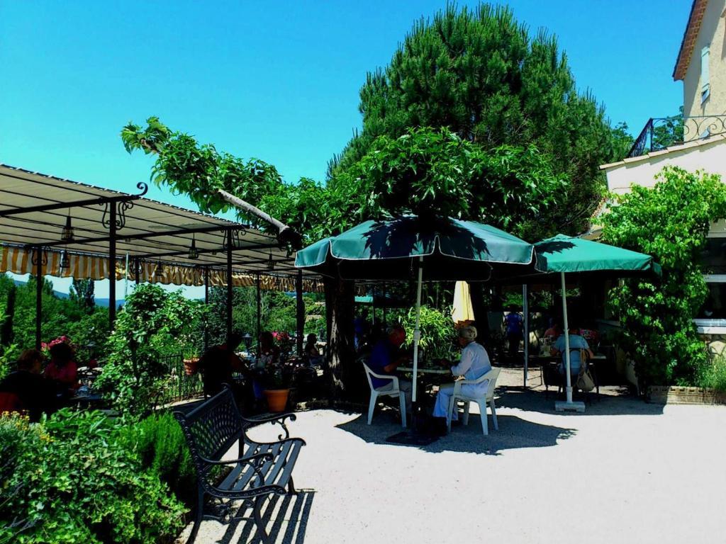 Auberge De L'Escargot D'Or Дюлефи Екстериор снимка